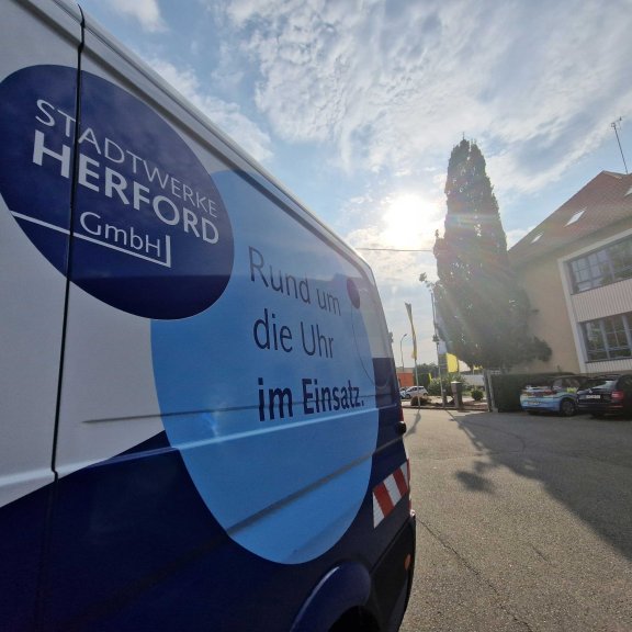 Servicefahrzeug der Stadtwerke Herford - Rund um die Uhr im Einsatz